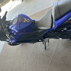 Yamaha R3