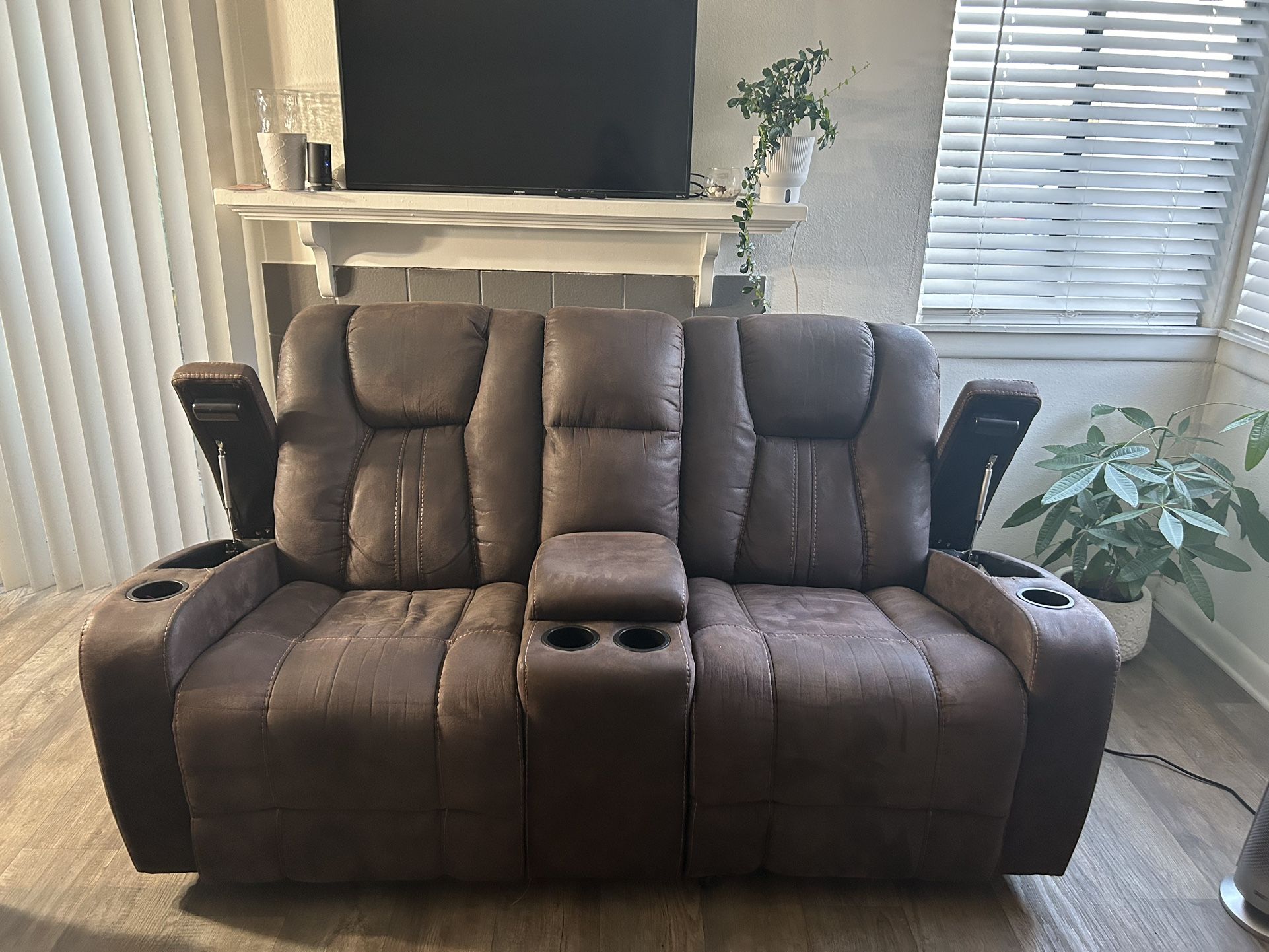 Jamestown cowboy power reclining console loveseat