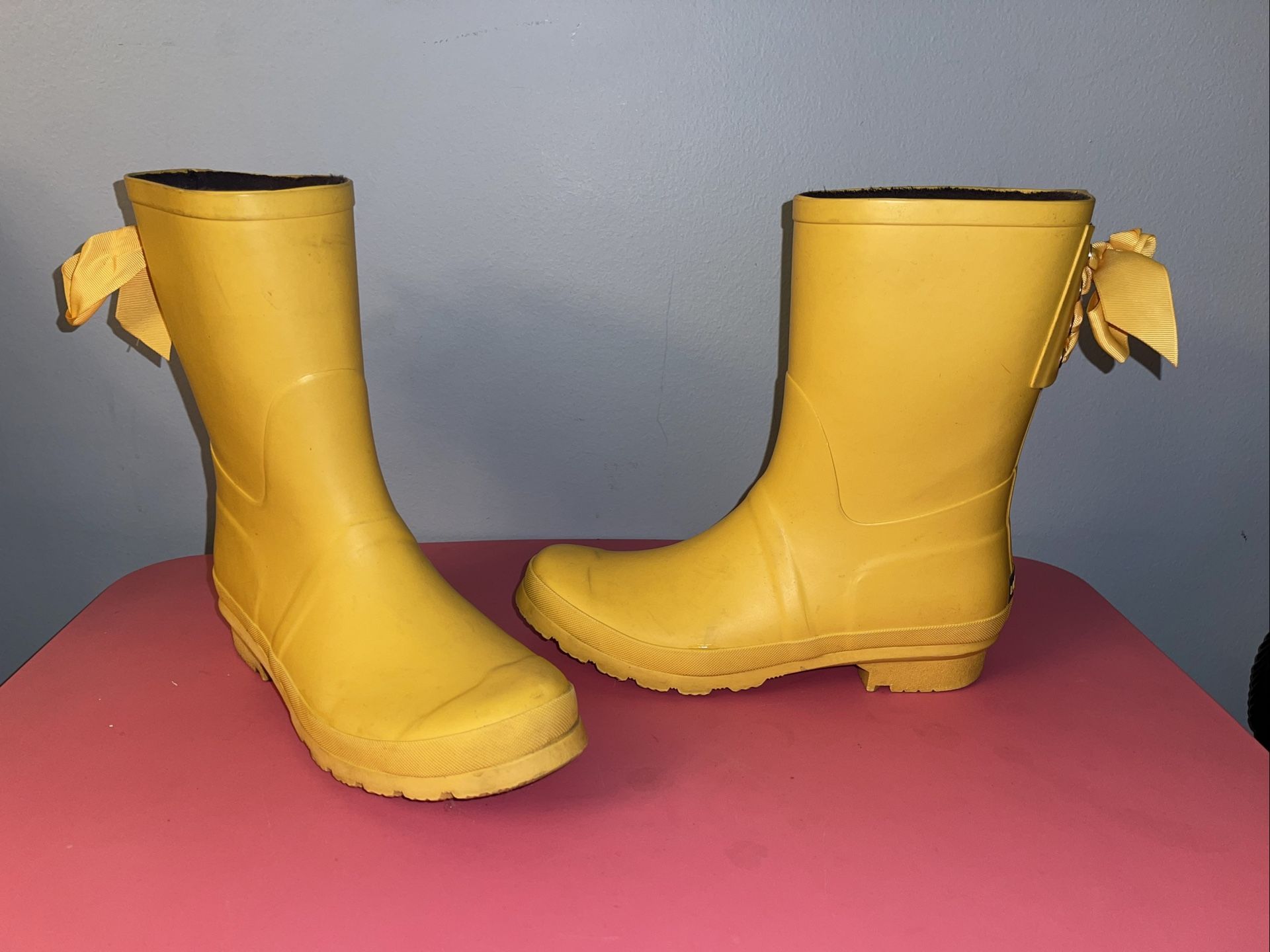 Lemon Brand Women’s Rain Boots In Yellow. Rare And Hard To Find!
