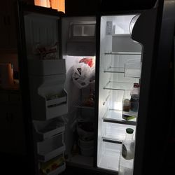 WHIRPOOL Double Door Fridge 