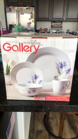 Porcelain  Wildflower dinnerware
