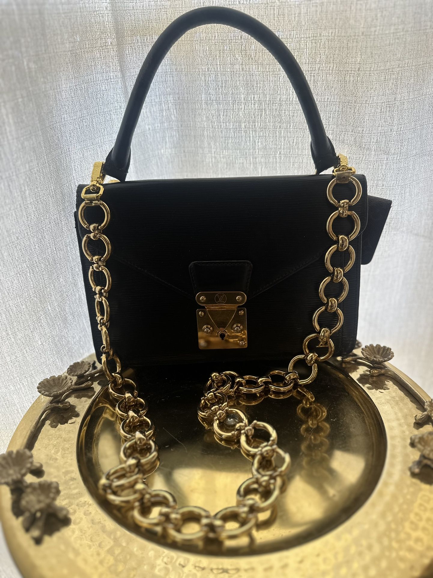 Authentic Louis Vuitton 