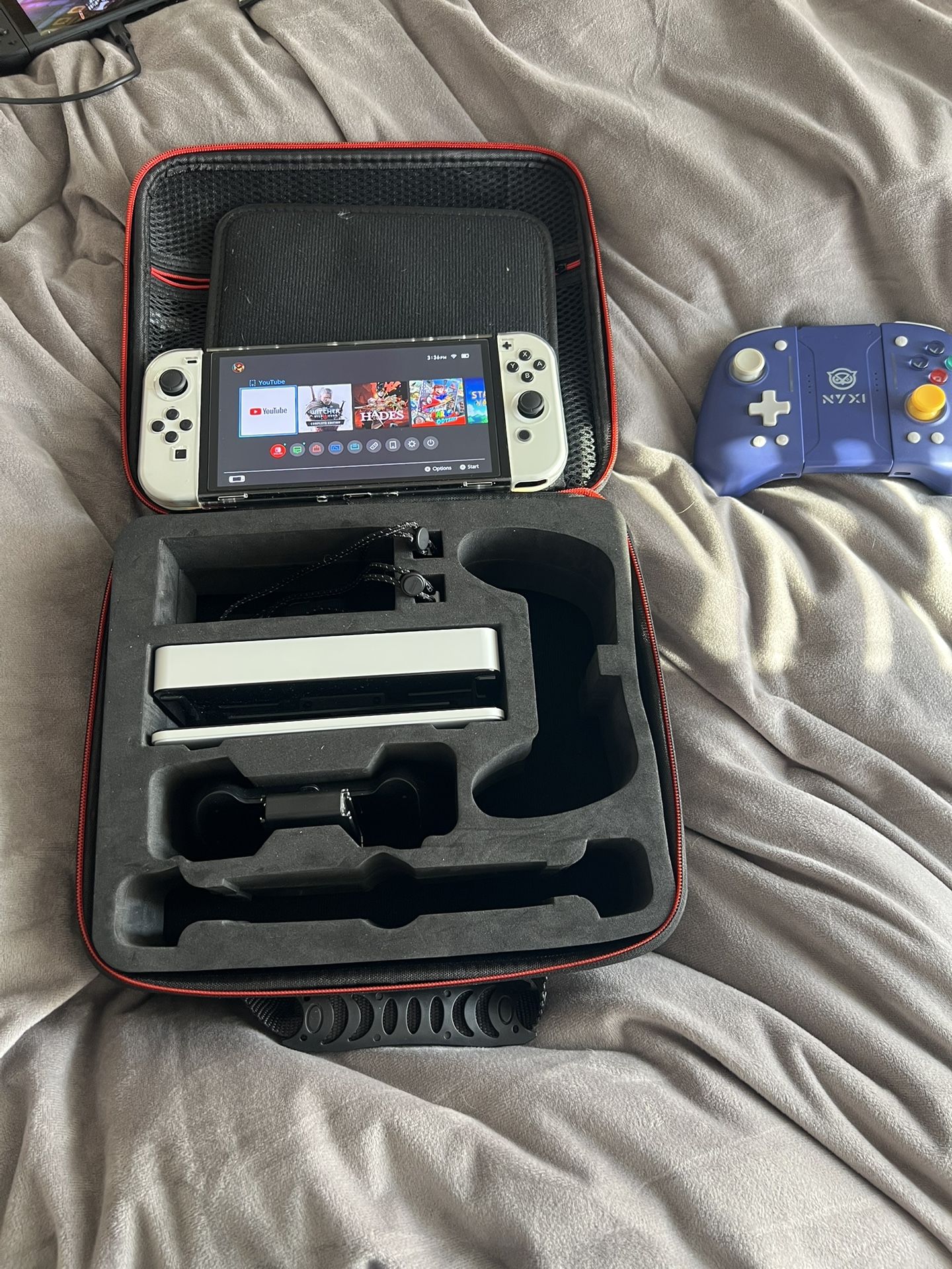White Switch OLED bundle