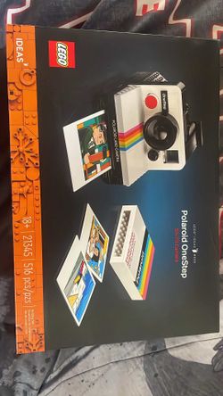 LEGO Polaroid OneStep camera set 21345