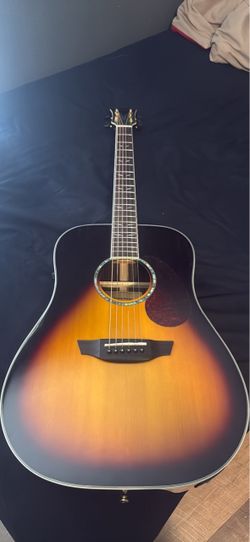 Orangewood Echo Live Acoustic Guitar