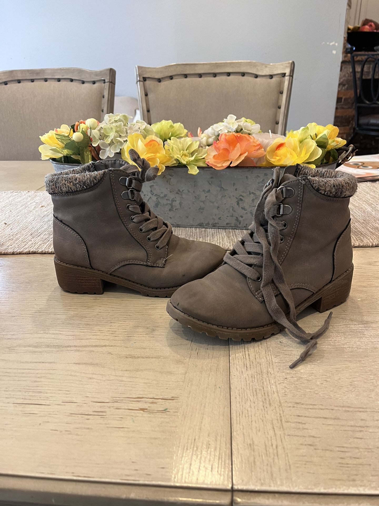 Girl Boots - Size 2