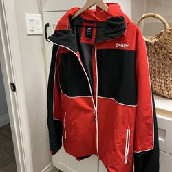 Oakley Snowboard/ Ski Performance Jacket ( Size XL )
