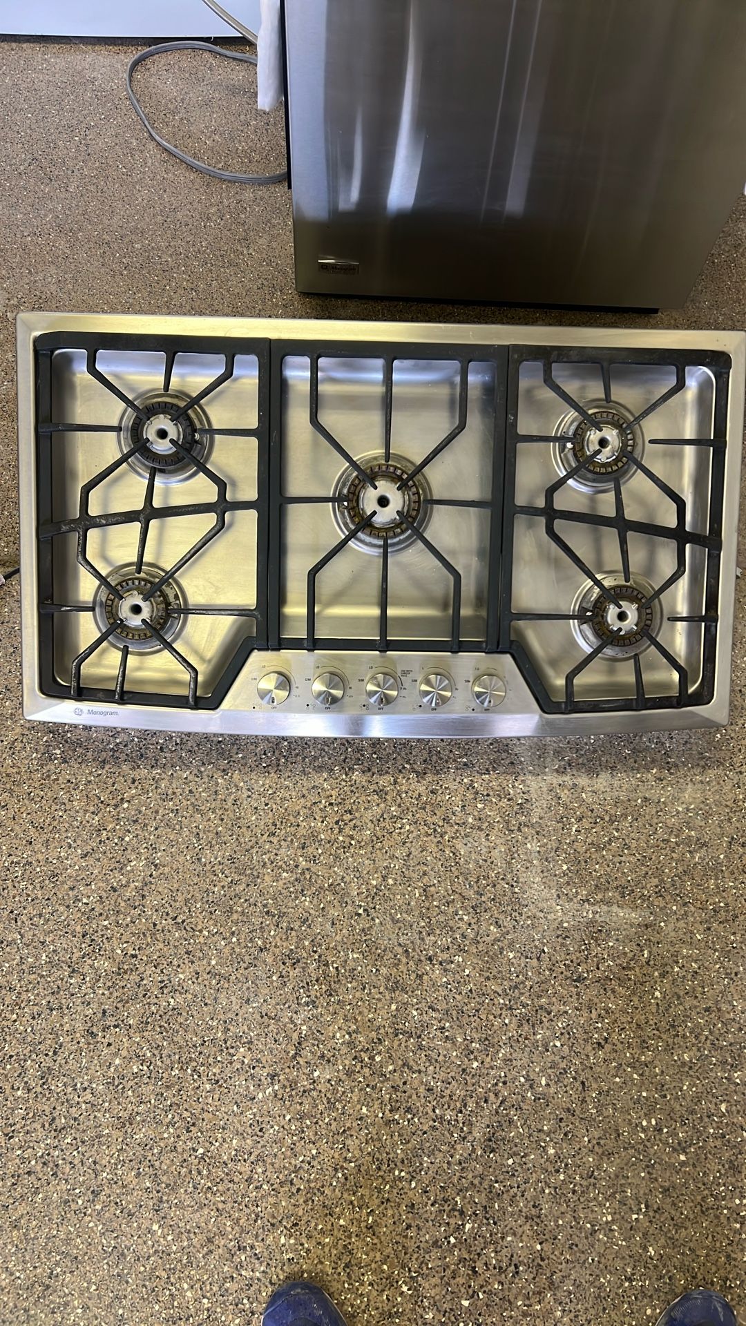 GE Monogram Gas Cooktop