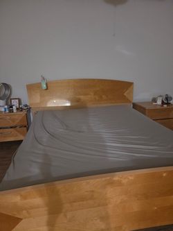 King Bed Frame with Headboard and bedbox
