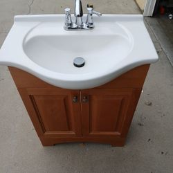 Vanity 25x11