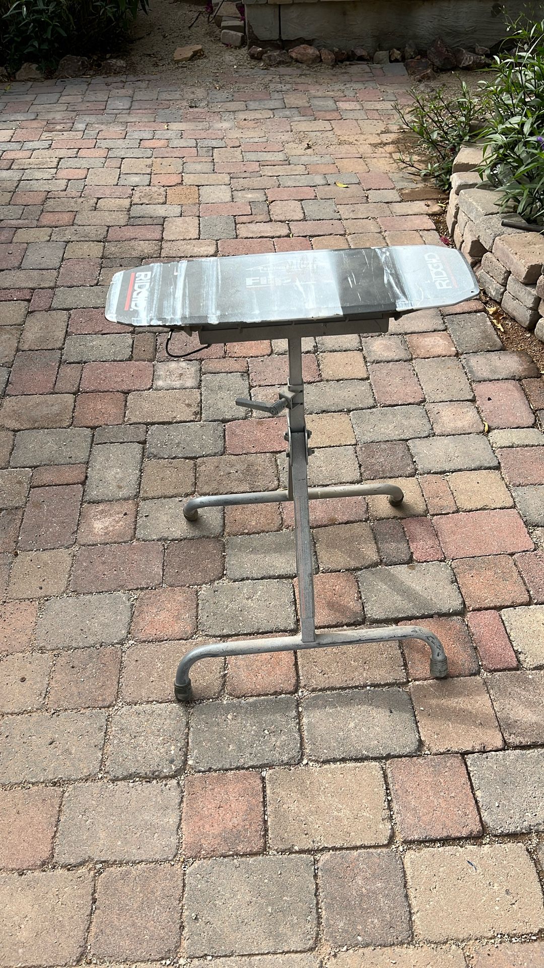Rigid Foldable Height Adjustable Stand 