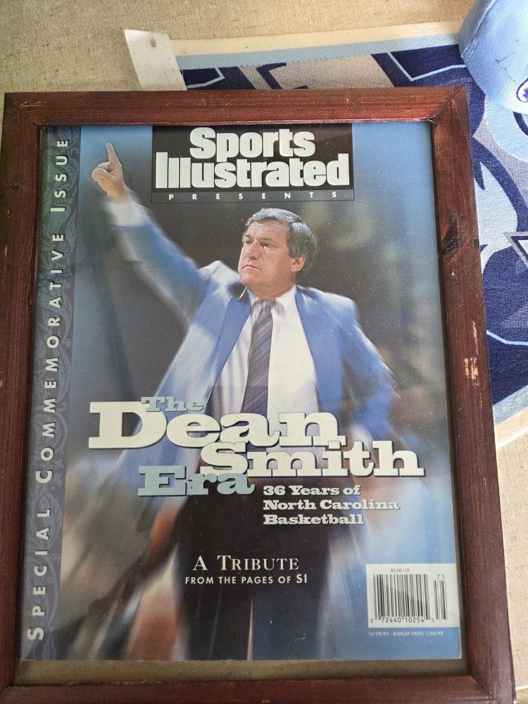 Dean Smith UNC Tar Heels Commemorative Issue - Sports Illustrated - 10/29/97 Cover