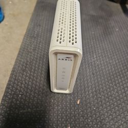 Arris Surfboard SB6141 Cable Modem 1GBs