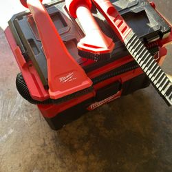 Milwaukee Vacuum 