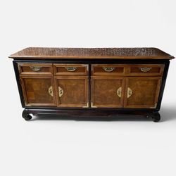 Vintage Late 20th Century Broyhill Premier Chin Hua Buffet
