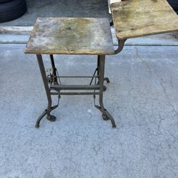 antique typing Desk 