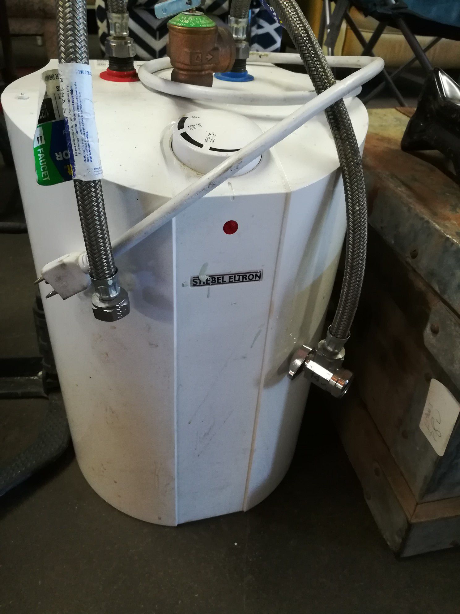 Small Electric Water Heater 110v 2.65Gallon
