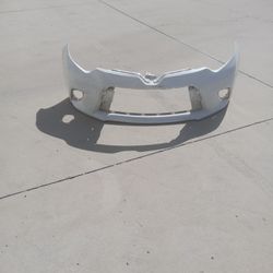 14 To 16 Front Bumper Toyota Corolla Le ( Oem)