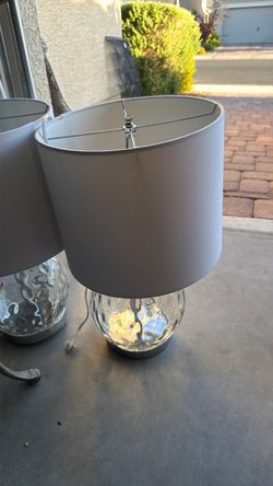 2 lamps