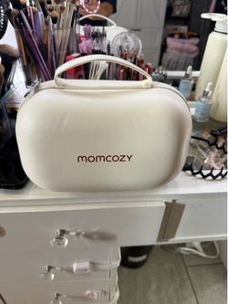 Momcozy breast pump M6