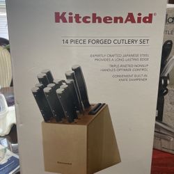 Kitchen Aid 14 Piece Forged Cutlery Set