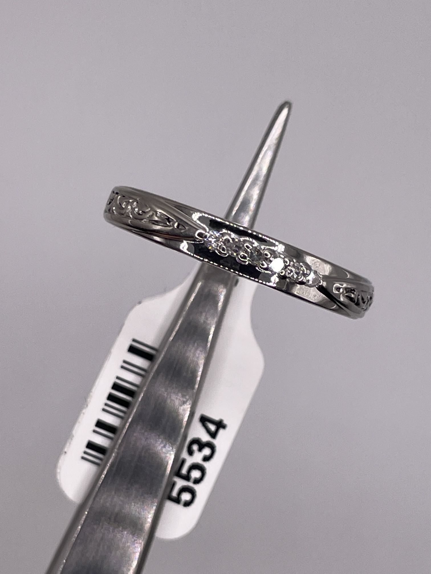 10k Diamond Band