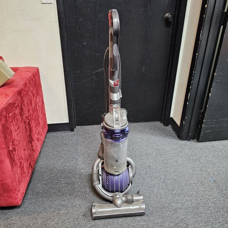 Dyson DC25 Vacuum