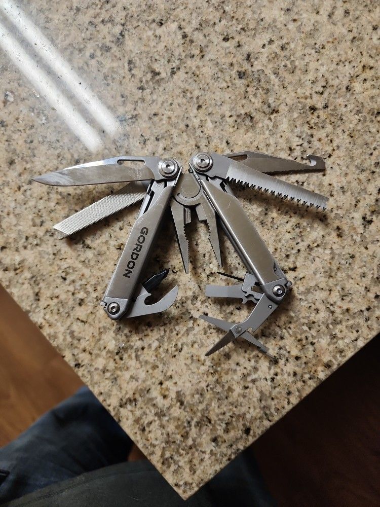 New Gordon Multi Tool Needle Nose Pliers
