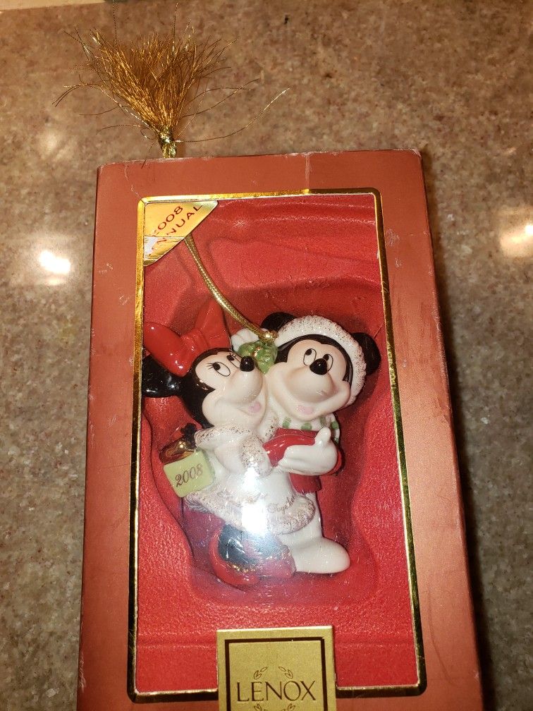 Mickey Mouse & Minnie Mouse 1st XMAS Together Disney Lenox Handcrafted Ornament 