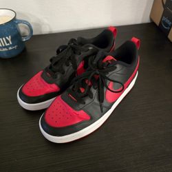 Nike Dunks - 5.5Y