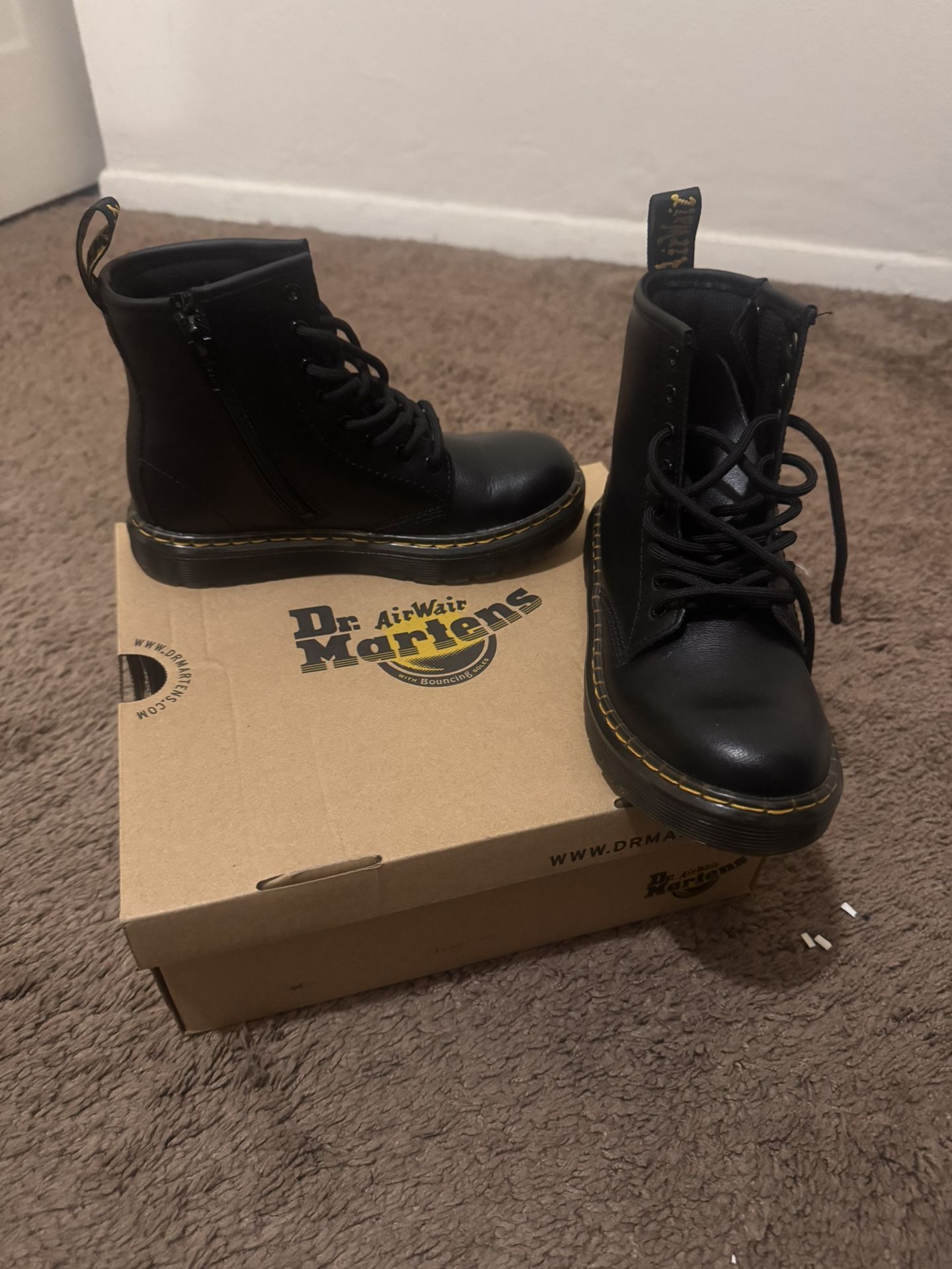 Boots Size 13 - 1us