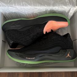 Jordan Luka 4 ‘s Men’s Size 9 Women’s 10.5