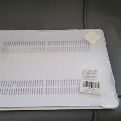 Macbook Air 13 (A1932 A2179 A2337) White Cover Case With Silicon Keyboard Cover