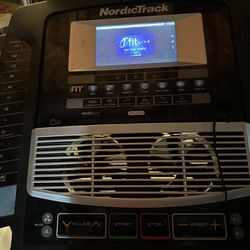 Nordic Track Elite 7700 Treadmill