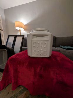 Gamma2 CONTAINER -  25 1b Vittles Vault Pet Food Storage