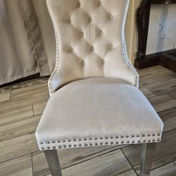 "New" Just Ensemble Set 4 Chairs Metal Legs Velvet Light Cream Color Beautiful Chairs 