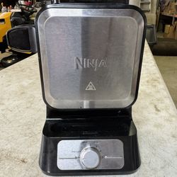 Ninja Vertical Waffle Maker 