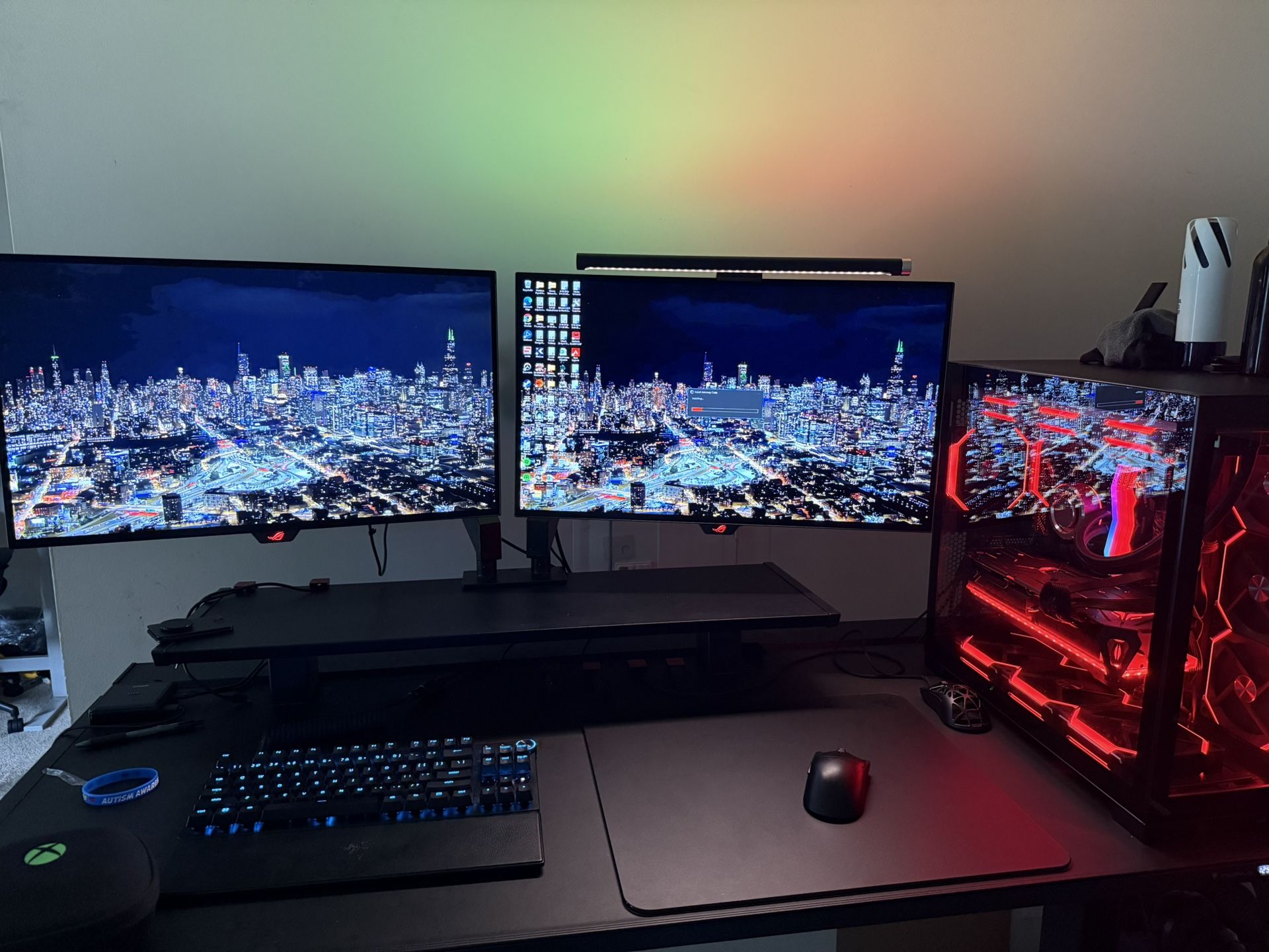 High End Gaming PC with High End Peripherals 