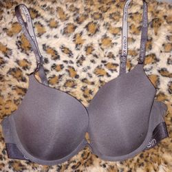 Bras in the size 36B for Women on sale