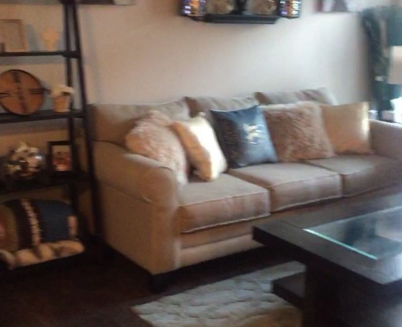 Couch and Love seat (2 Lamps/ End Tables Included )