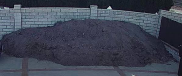 FREE Clean Dirt - Easy Front Yard Access