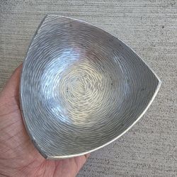 Modern Textured Metal Bowl Dish Silver Tone Mid Century Style Catchall Trinket 5”