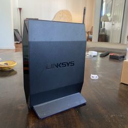 E5600 - Dual-Band AC1200 WiFi 5 Router