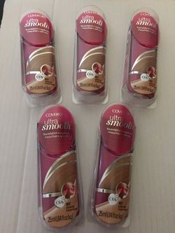 Covergirl Ultra Smooth Foundation + Applicator