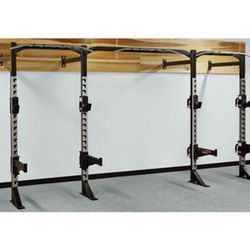 Squat Rack 3 Piece  Barely Used 