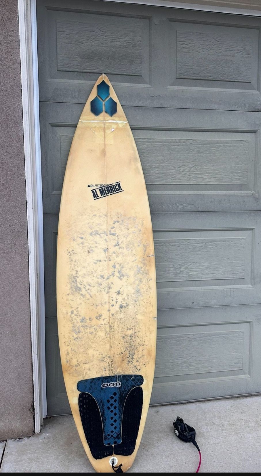 Surfboard 6’0”