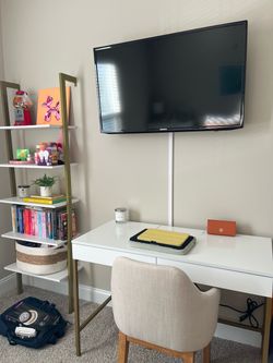 White and Gold Desk
