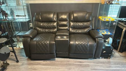 Loveseat recliner