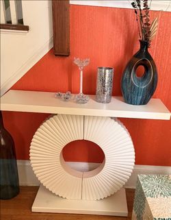 Console Table white pear