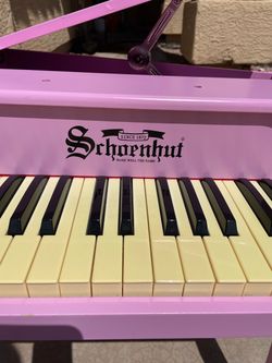 Pink kids piano